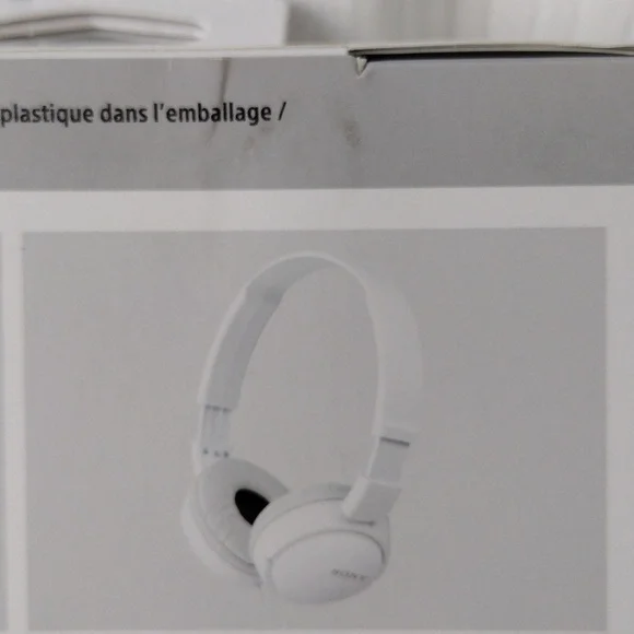 Sony Headphones - Picture 6 of 14
